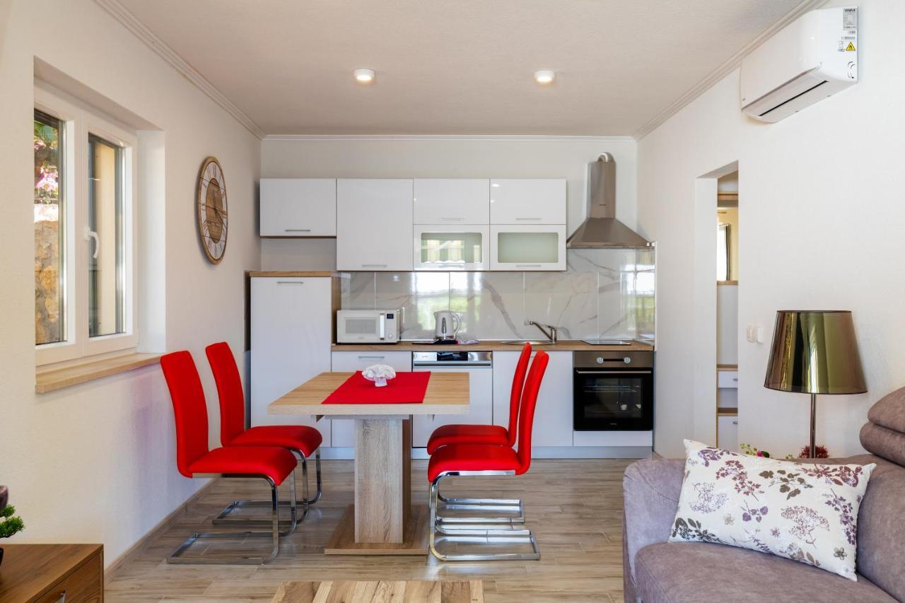 Apartment Pod Nespolom トルステノ エクステリア 写真