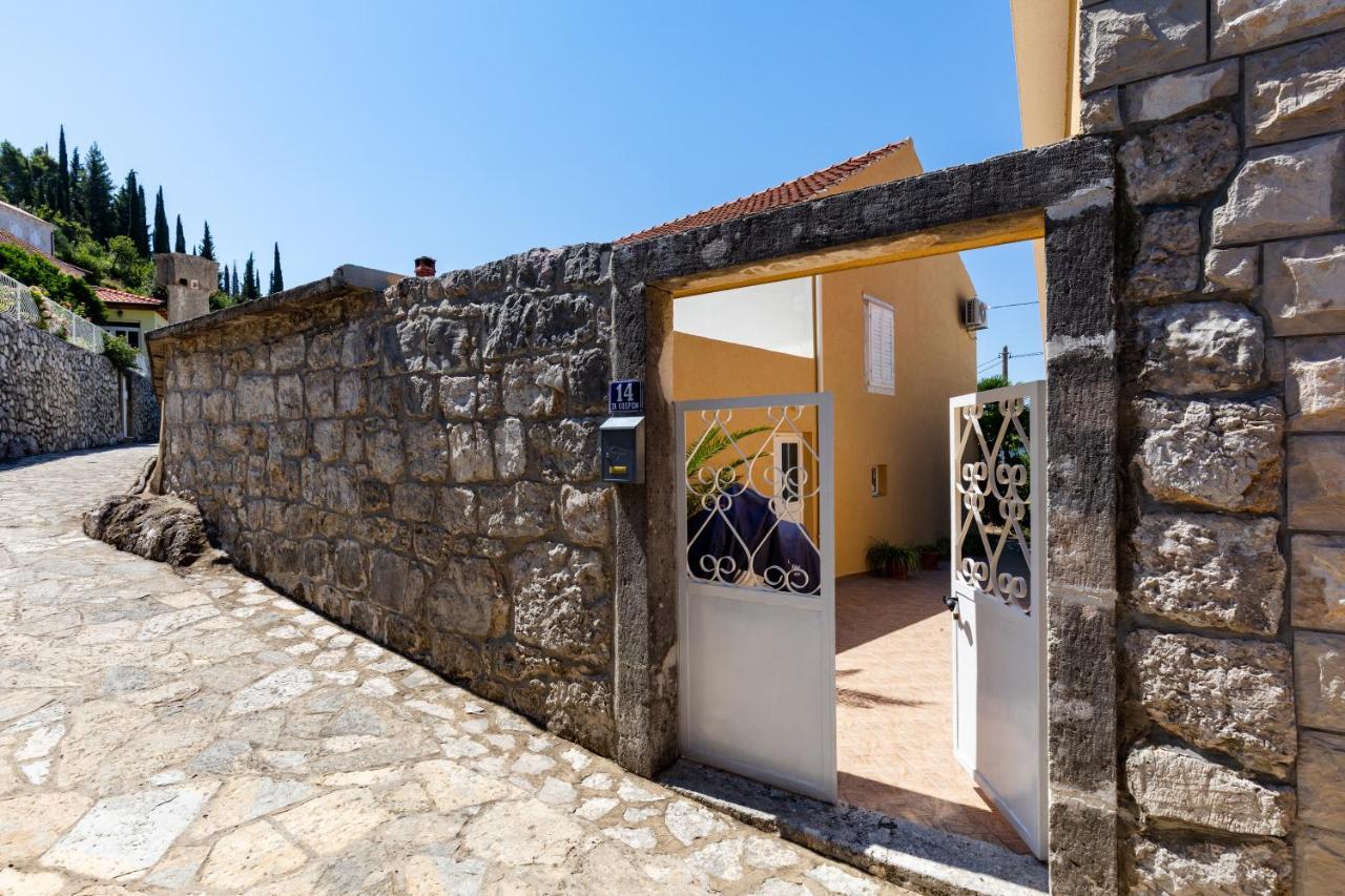 Apartment Pod Nespolom トルステノ エクステリア 写真